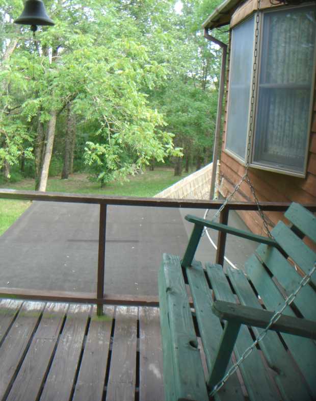 Swing and bay window at Caro Drive