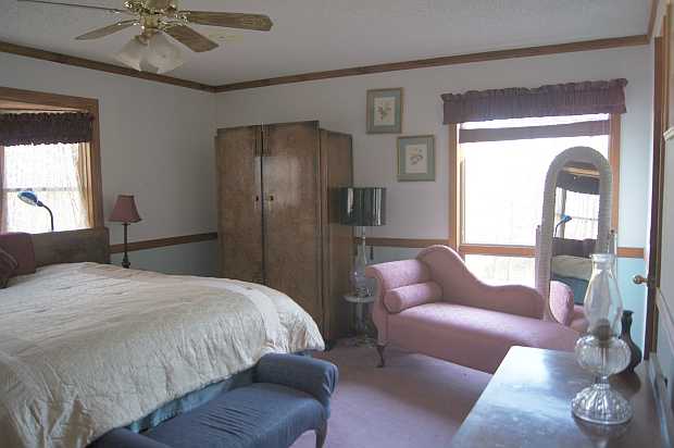 Master bedroom at Caro Drive